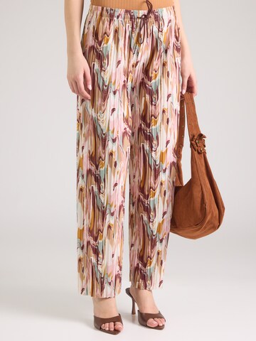 Hailys Wide leg Pants 'Fa44biola' in White: front