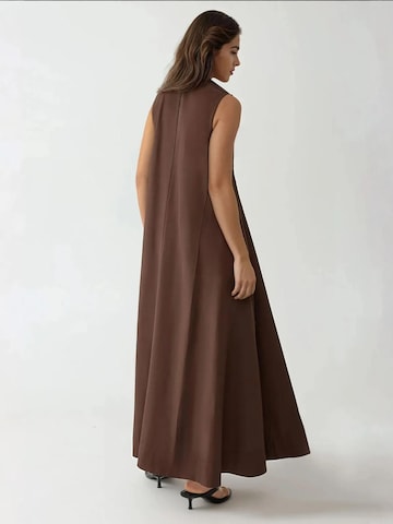 Hiccup - Vestido em castanho