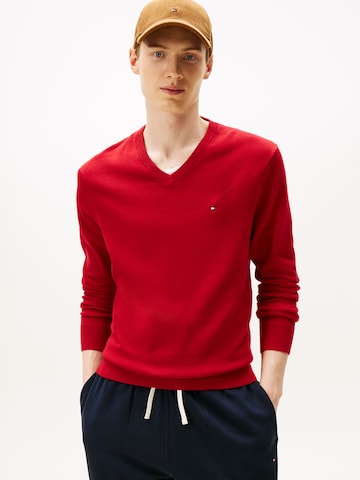 TOMMY HILFIGER Sweater 'ESSENTIAL' in Red: front