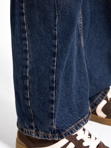 IT'S BASIC Baggy Jeans 'LUNA Baggy Mid Rise' in Blauw