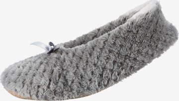 camano Slippers in Grey: front