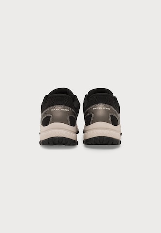 SKECHERS Низкие кроссовки 'HILLCREST-HAMPTON' в Черный