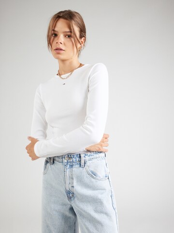 Tommy Jeans Μπλουζάκι 'ESSENTIAL' σε λευκό