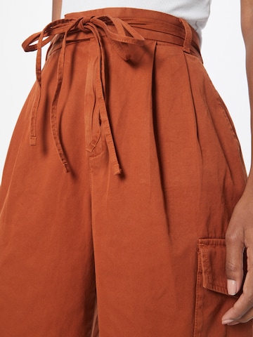 GAP Loose fit Cargo trousers in Brown
