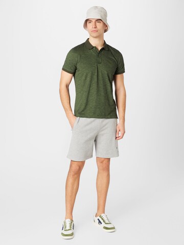 Superdry Regular Shorts in Grau