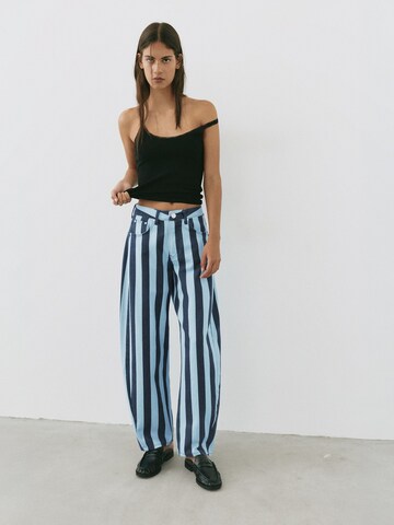 Pull&Bear Barrel Jeans in Blau: Vorderseite