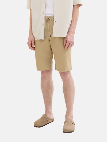 TOM TAILORregular Chino hlače - smeđa boja: prednji dio