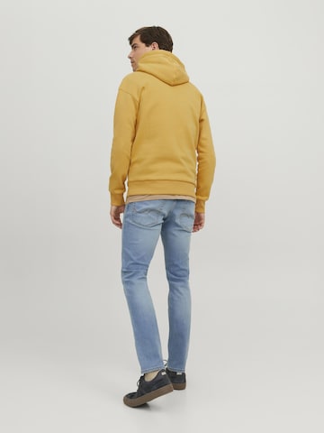 JACK & JONES كنزة رياضية 'Josh' بلون أصفر