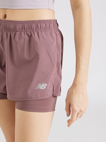 new balance Regularen Športne hlače 'Essentials' | rjava barva