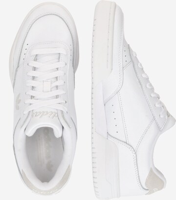 Baskets basses 'COURT SUPER' ADIDAS ORIGINALS en blanc