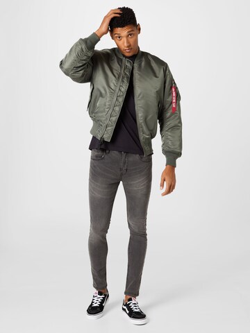 ALPHA INDUSTRIES Overgangsjakke 'MA-1' i grøn