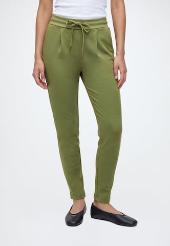 ICHI Tapered Pleat-Front Pants 'IHKATE' in Green: front