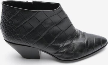 Giuseppe Zanotti Dress Boots in 40 in Black: front