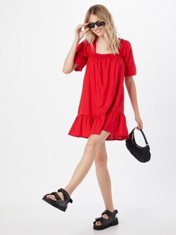 Missguided Kleid in Rot