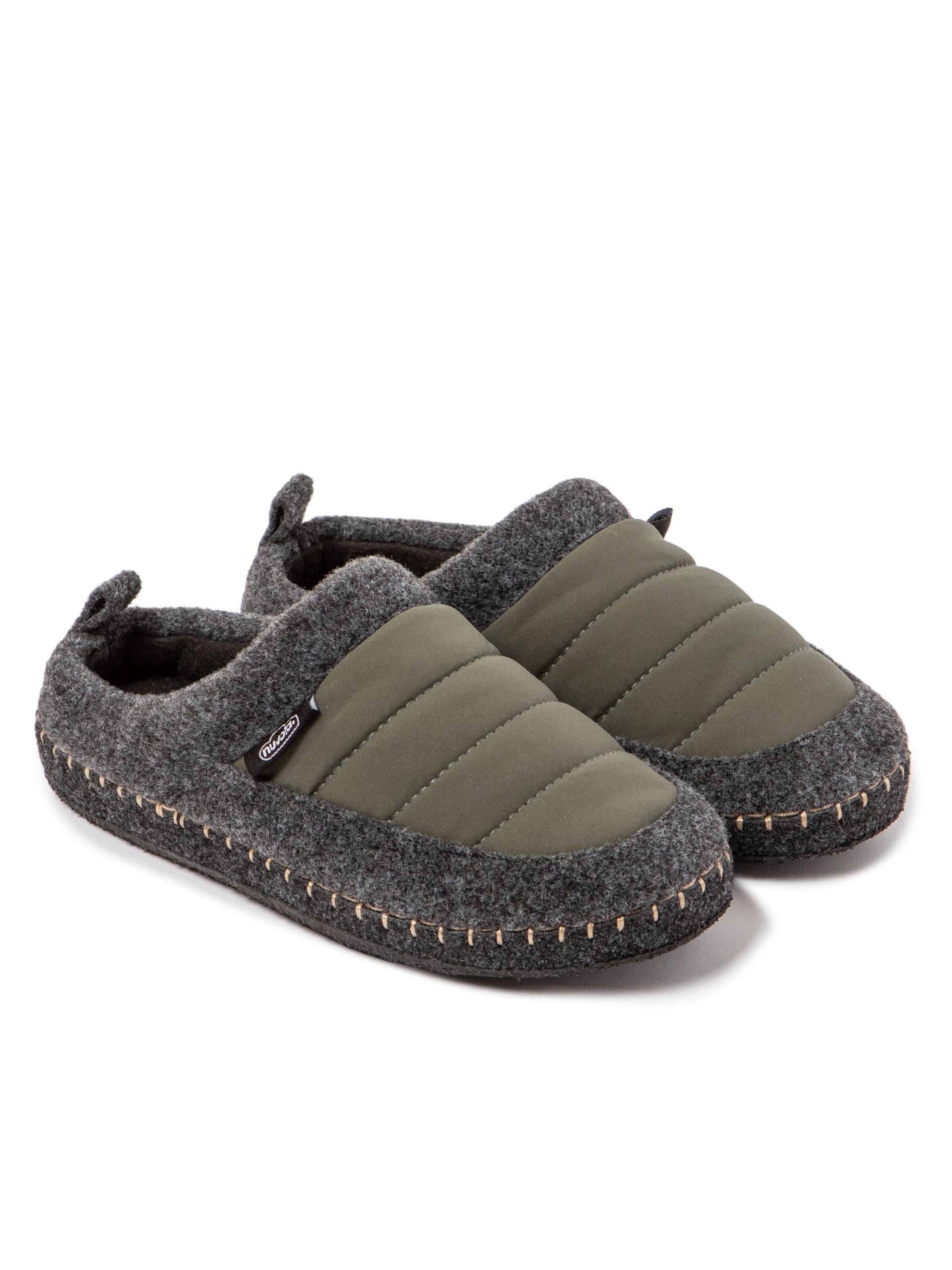 Nuvola. Slipper 'Zueco New Wool' in Green