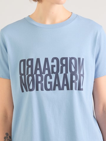 MADS NORGAARD COPENHAGEN - Camiseta 'Single Cotton Trenda P' en azul