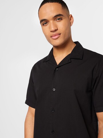 KnowledgeCotton Apparel - Ajuste regular Camisa en negro