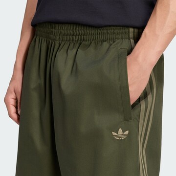 Loosefit Pantalon ADIDAS ORIGINALS en vert