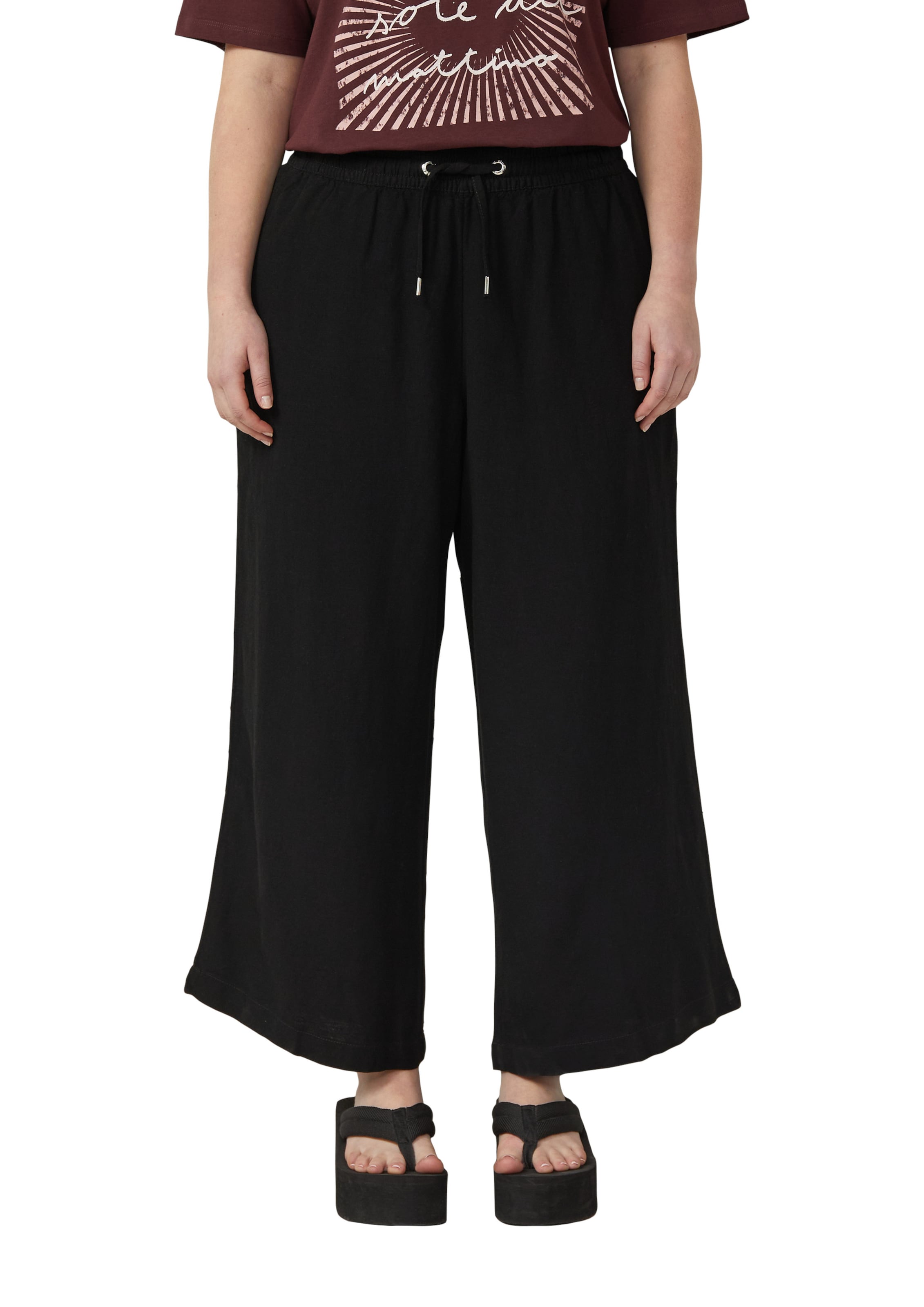 QS Regular Broek in Zwart