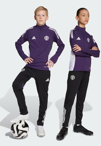 Coupe slim Pantalon de sport 'Manchester United Tiro 25 Competition' ADIDAS PERFORMANCE en noir : devant