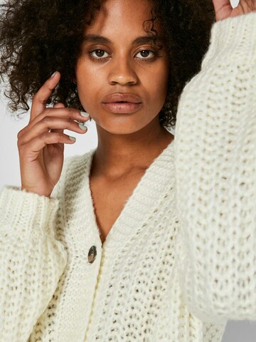 Noisy may Knit Cardigan in White