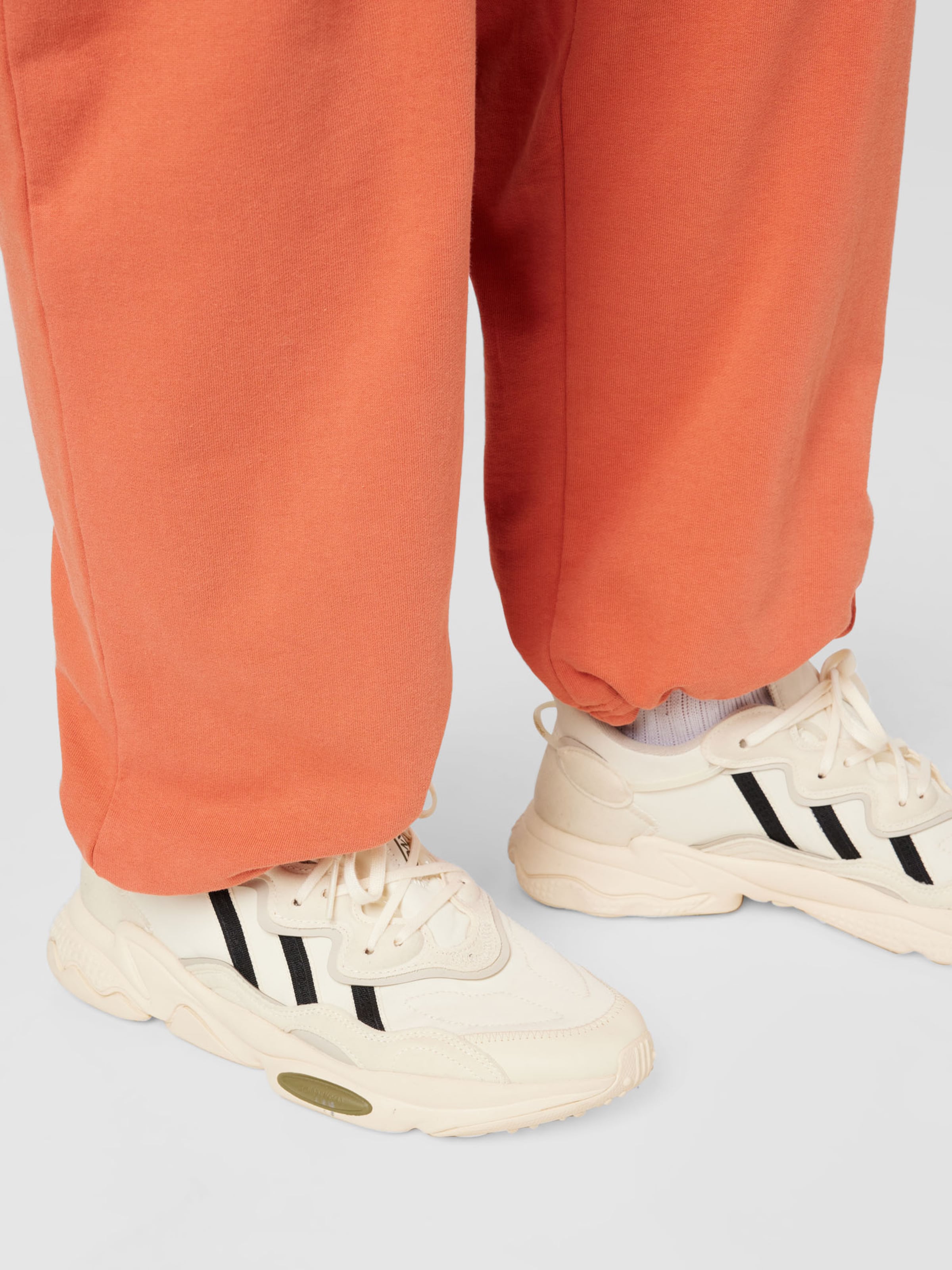 Vêtements Pantalon 'Luis' by Jannik Stutzenberger' Limited en Orange 