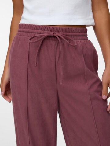 VERO MODA - Pierna ancha Pantalón en rosa