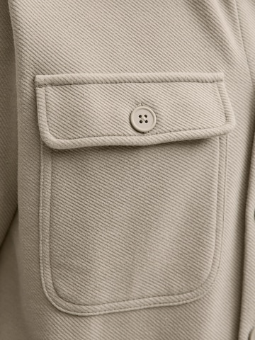 aprel Overgangsjakke i beige