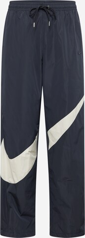 Nike Sportswear Loosefit Housut värissä musta: edessä