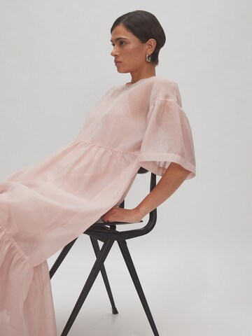 EDITED Dress 'Pia' in Pink