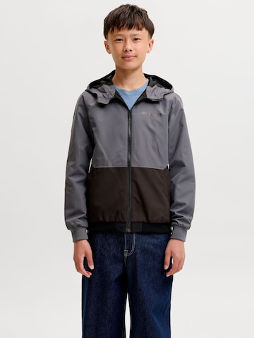 Veste mi-saison 'JJERush' Jack & Jones Junior en gris : devant