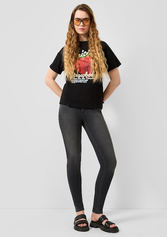 QS Skinny Jeans ' SADIE ' in Grijs: voorkant