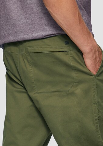 regular Pantaloni di s.Oliver in verde