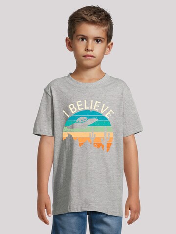 T-Shirt 'I Believe UFO' F4NT4STIC en gris : devant