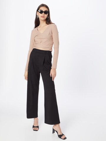 ABOUT YOU Loose fit Pleat-Front Pants 'Ingeborg' in Black