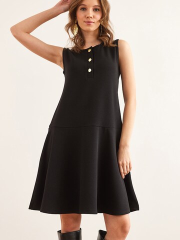 olalook Платье в Черный: спереди