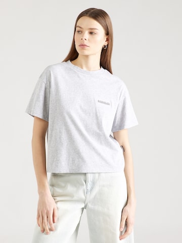 NAPAPIJRI T-shirt 'IAATO' i grå: framsida