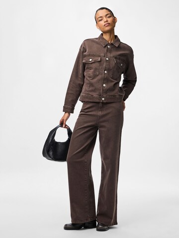 PIECES Between-Season Jacket in Brown