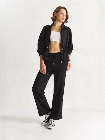 Bianco Lucci Joggingpak in Zwart