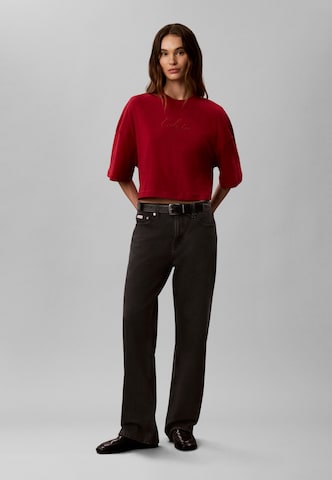 Tricou de la Calvin Klein Jeans pe roșu