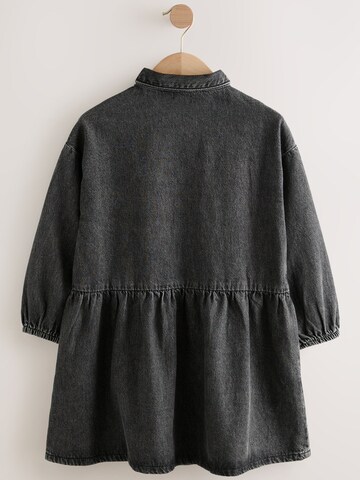 Rochie de la Next pe negru