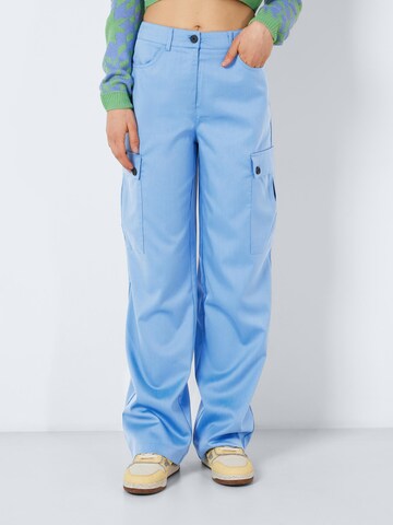 Noisy may Wide leg Cargo Pants 'Drewie' in Blue: front