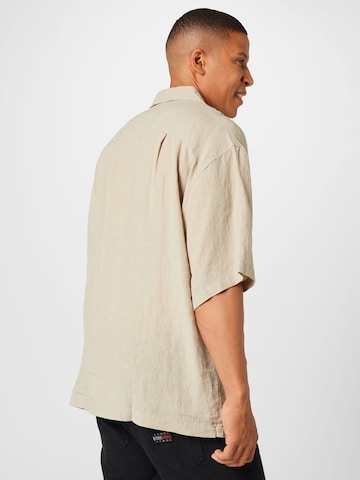 WEEKDAY Comfort fit Button Up Shirt in Beige