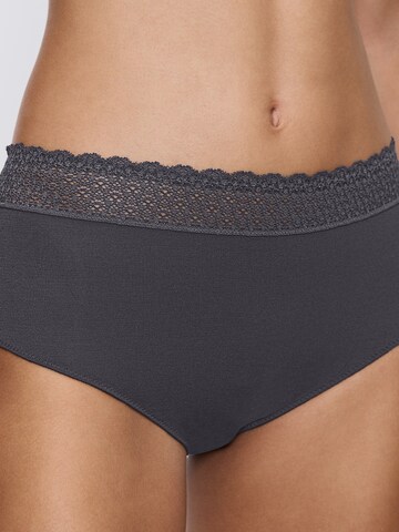 TRIUMPH Midislip 'Red Label Feel of Modal' in Grau