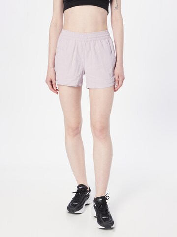 Kathmandu Regular Sportshorts in Lila: predná strana