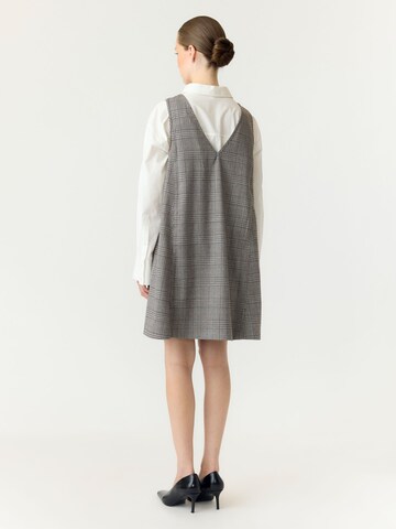 Abito 'DAKOTA' di YAS in grigio