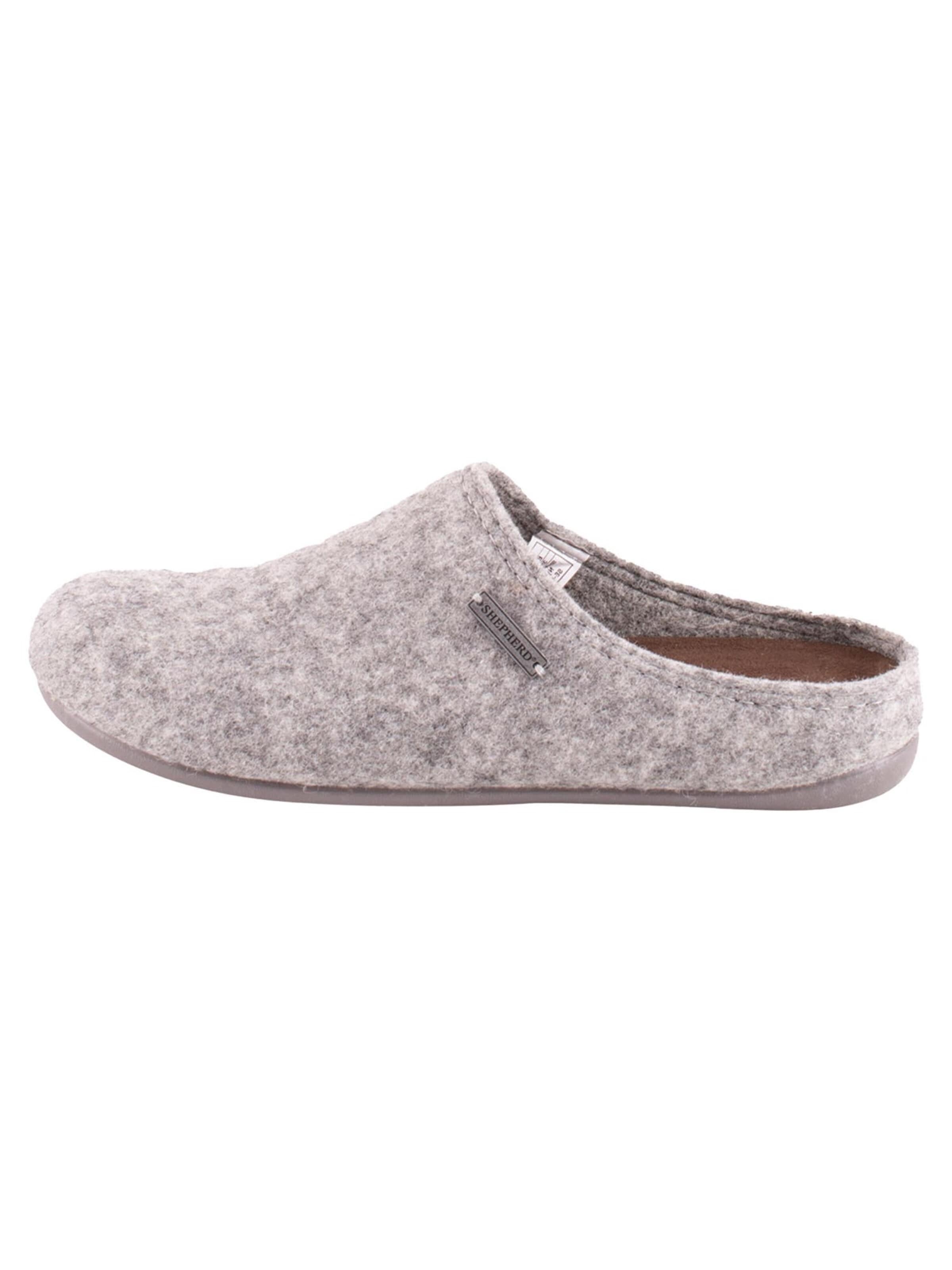 SHEPHERD Slippers in Grey: front