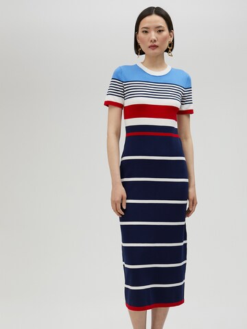 Lola Casademunt Kleid in Blau: Vorderseite