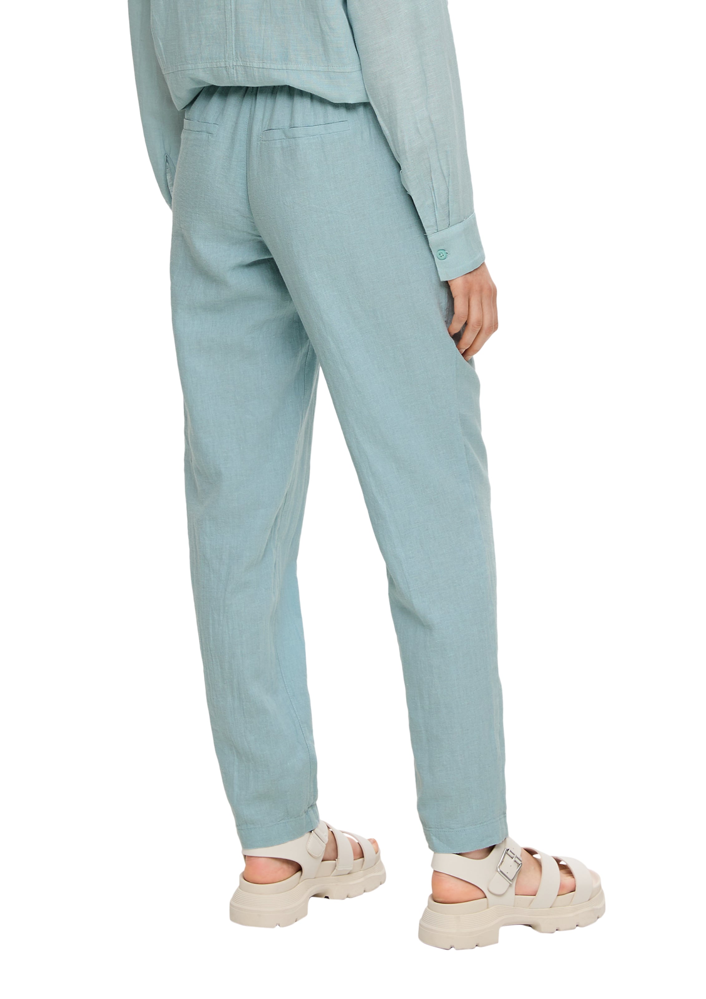 QS Regular Pleat-Front Pants in Blue