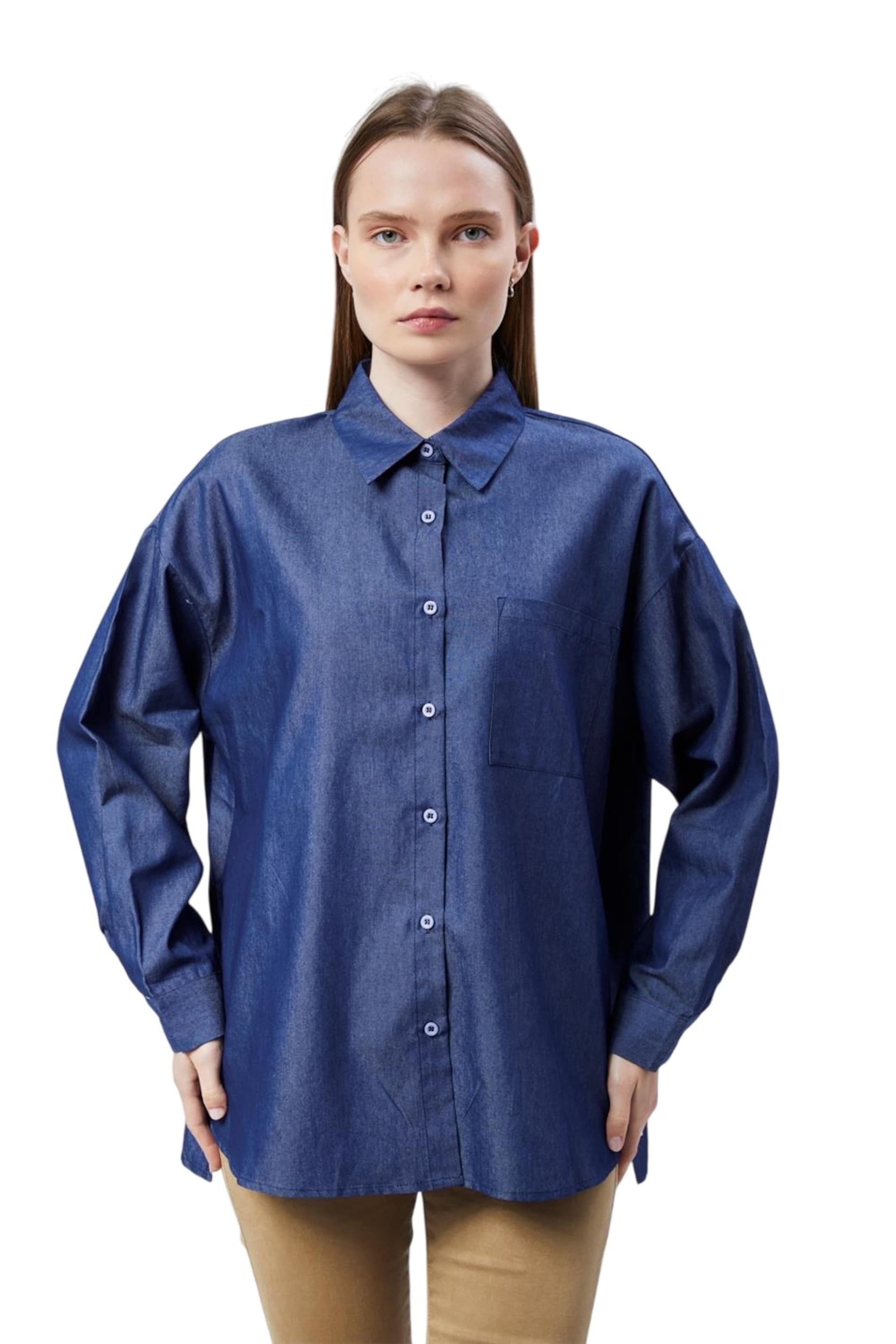 HOME STORE Blouse in Blue: front